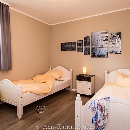 Haus Meeresbrise - Ferienwohnung "Meeresrauschen" เบรเกอ ภายนอก รูปภาพ